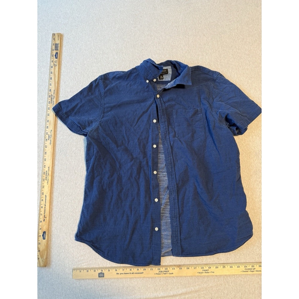 Banana Republic Men's Xl Blues W White Dots Short Sleeve Button Up Shirt
